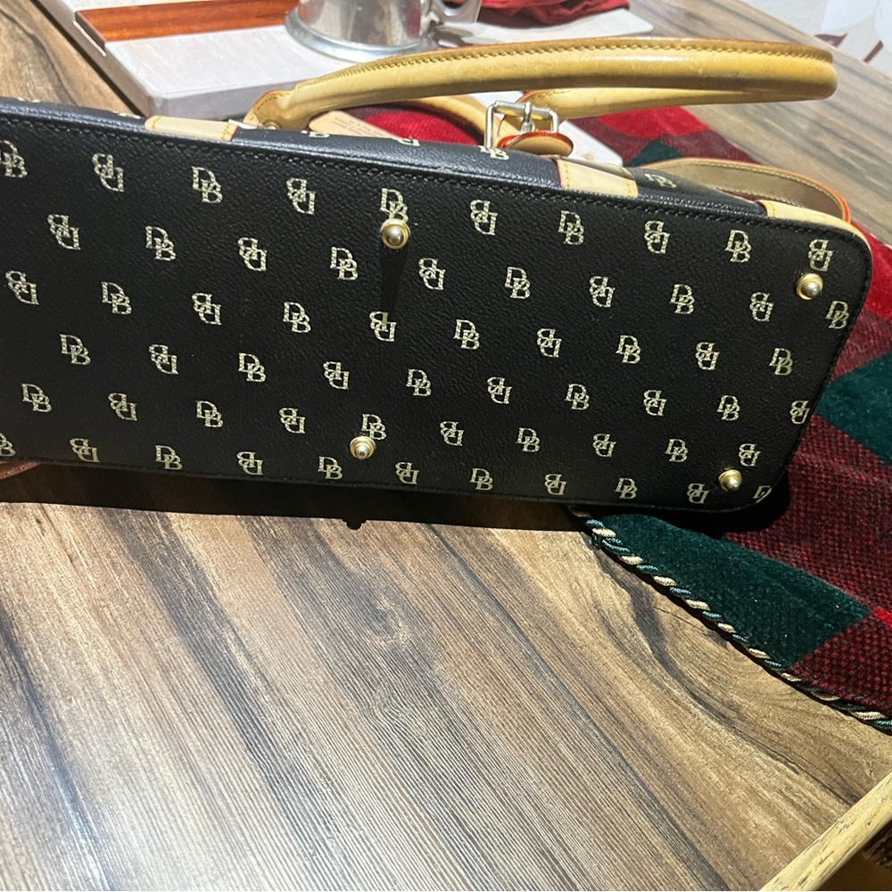 Vintage Dooney & Bourke Black Monogram Canvas Boston Bag - Picture 3 of 10